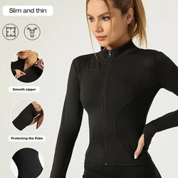 Jaqueta fitness feminina, blusa justa de secagem rápida, coleção outono 2025, manga longa com proteção solar, gola alta, ideal para esportes e Pilates.