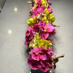 Vaso de Vidro Casa Moderna com Vandas Rosa e Cymbidiums Verdes