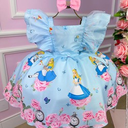 Vestido Temático Estampado - Alice no Pais das Maravilhas  